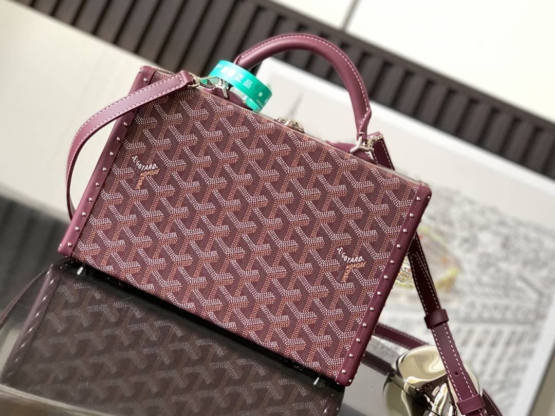 Goyard Grand Hôtel Trunk Bag Burgundy