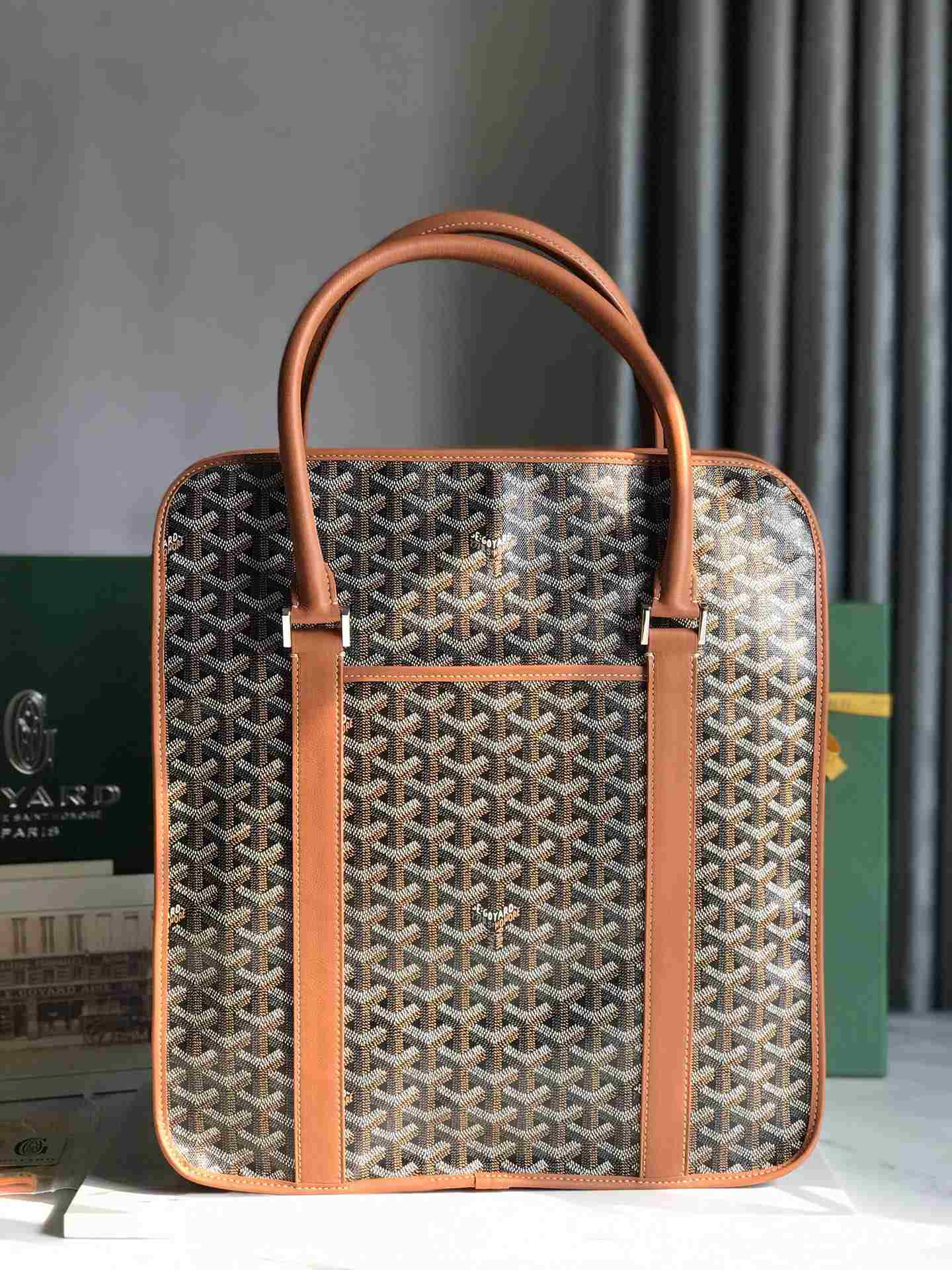 Goyard Bourgogne Bag Black & Tan