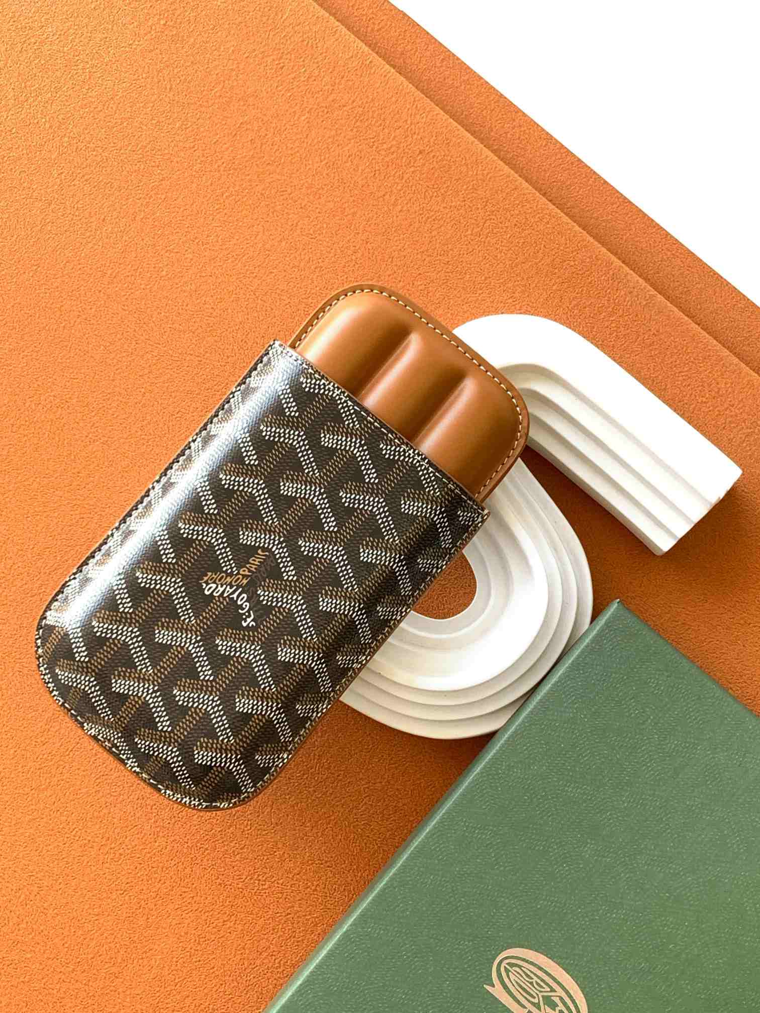 Goyard Churchill 3 Cigar Case Black & Tan