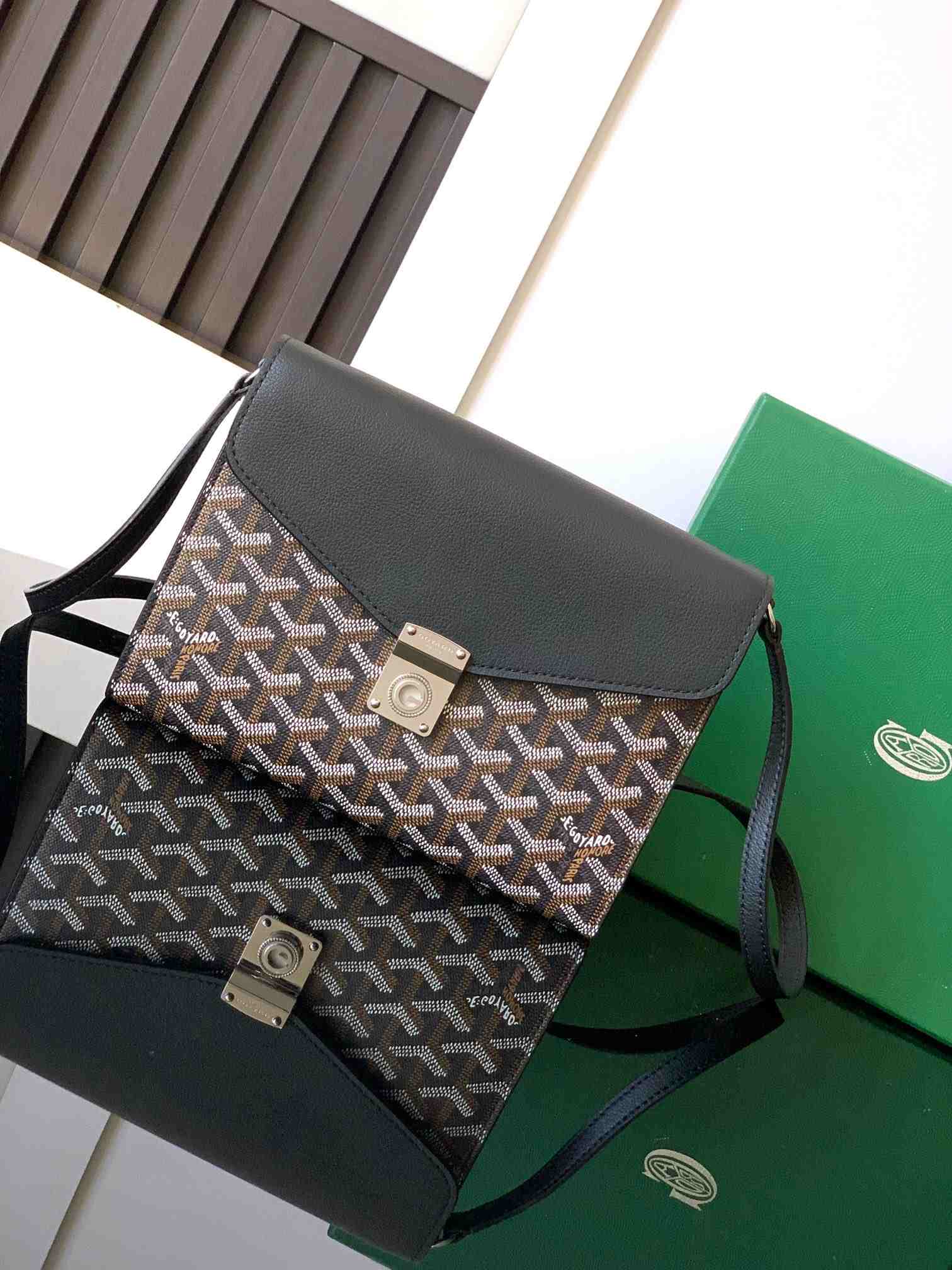 Goyard Chypre Wallet-Pouch Black
