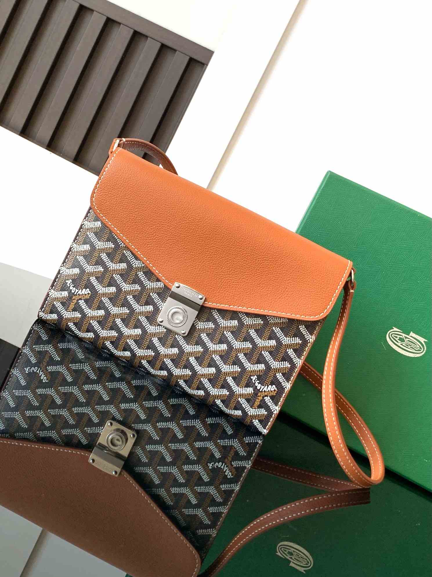 Goyard Chypre Wallet-Pouch Black & Tan
