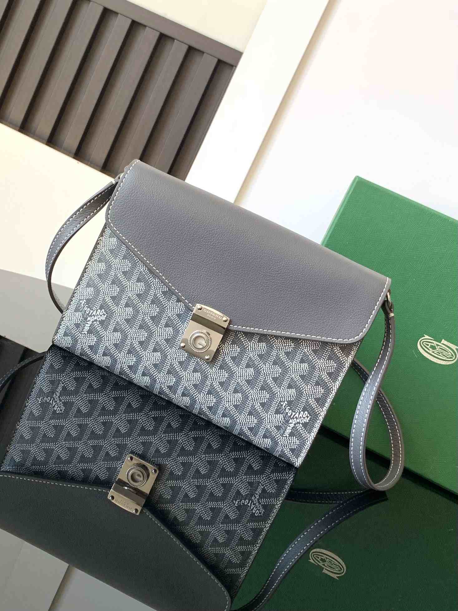 Goyard Chypre Wallet-Pouch Grey