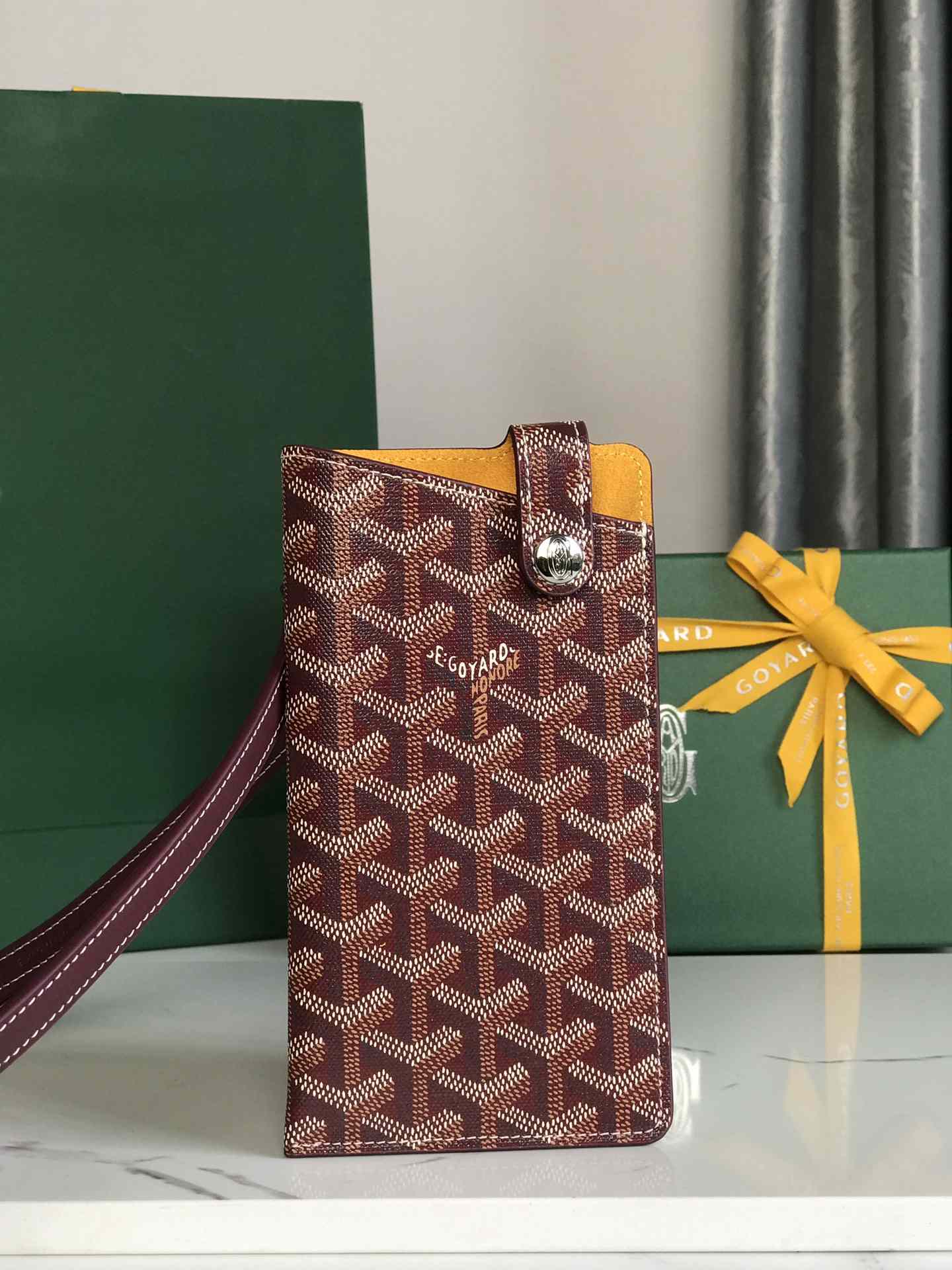 Goyard Montmartre GM Case Burgundy