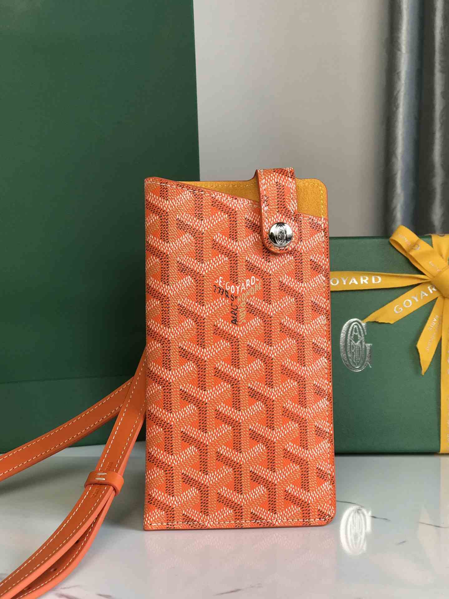 Goyard Montmartre GM Case Orange