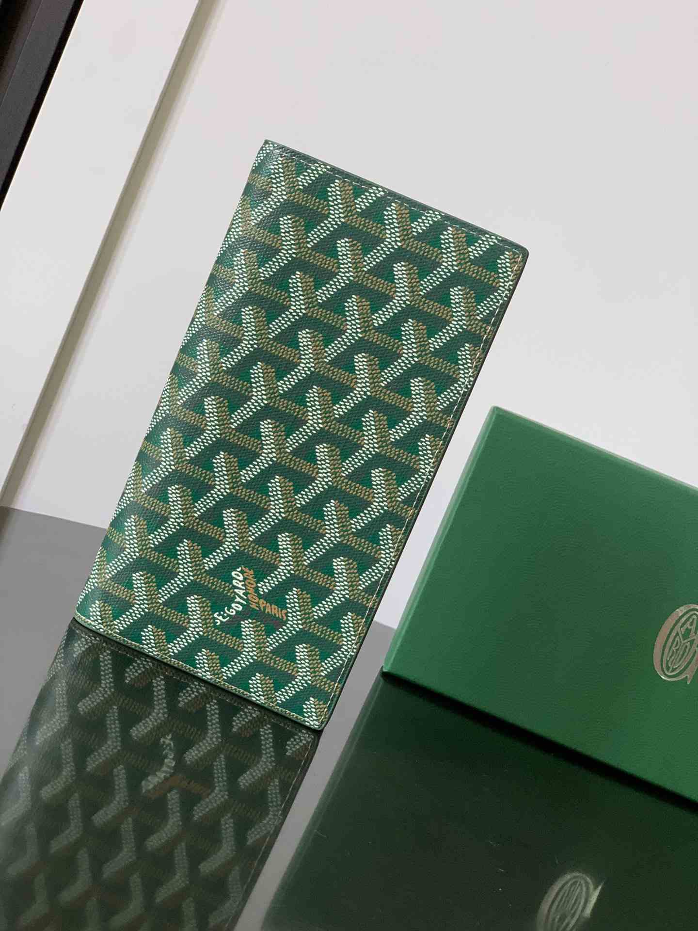 Goyard Richelieu Wallet Green