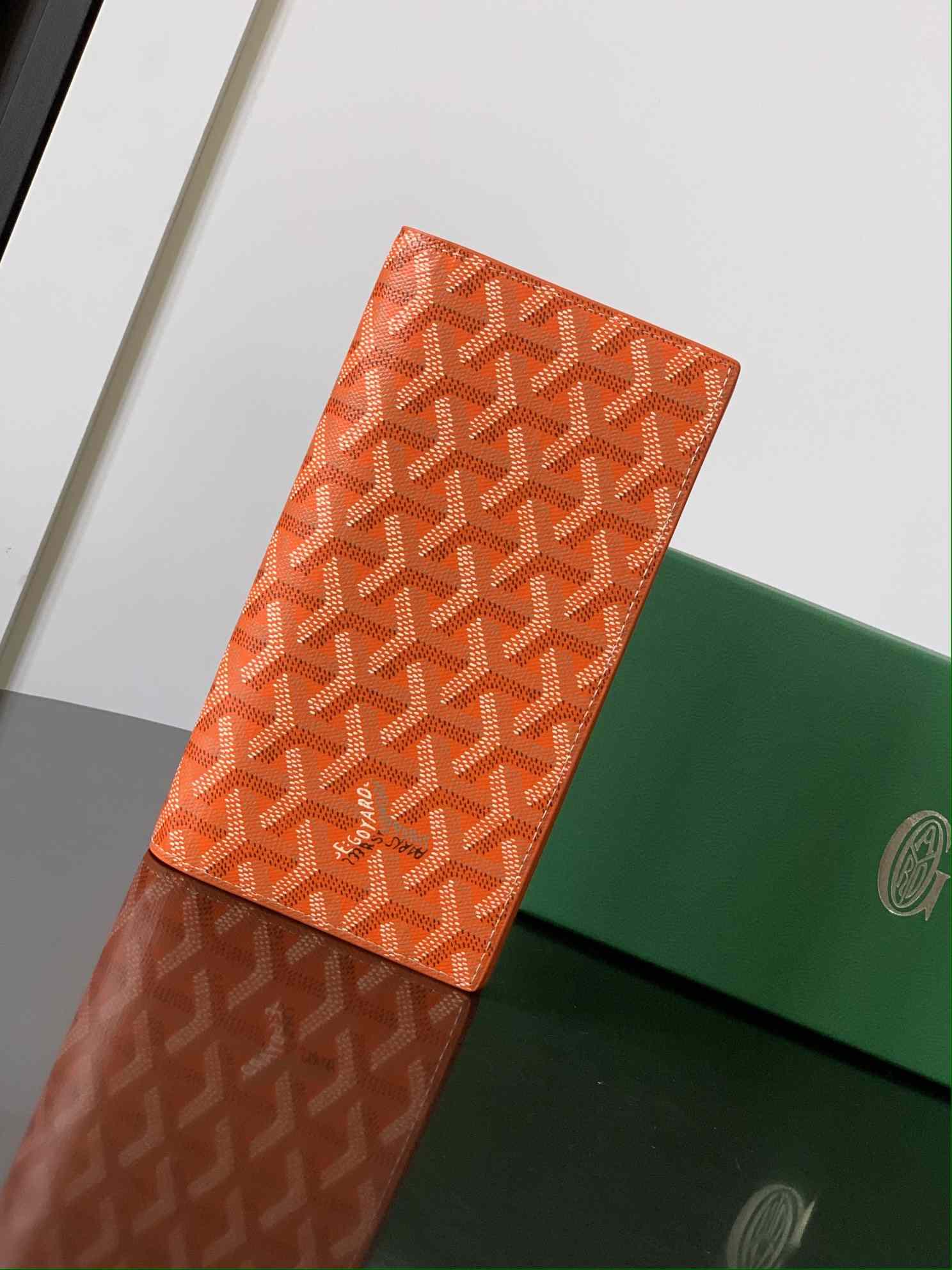 Goyard Richelieu Wallet Orange