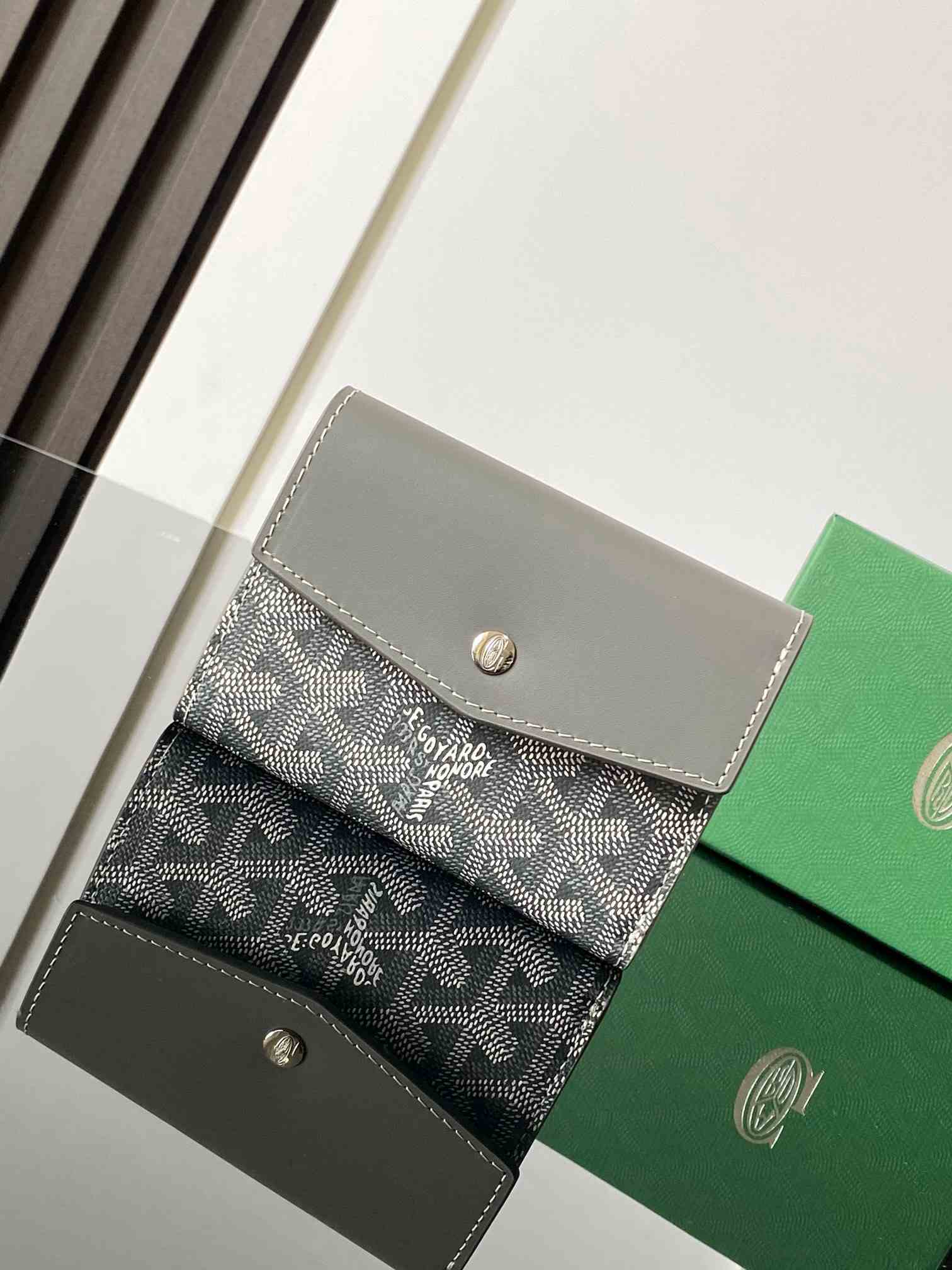 Goyard Saint-Gabriel Wallet Grey