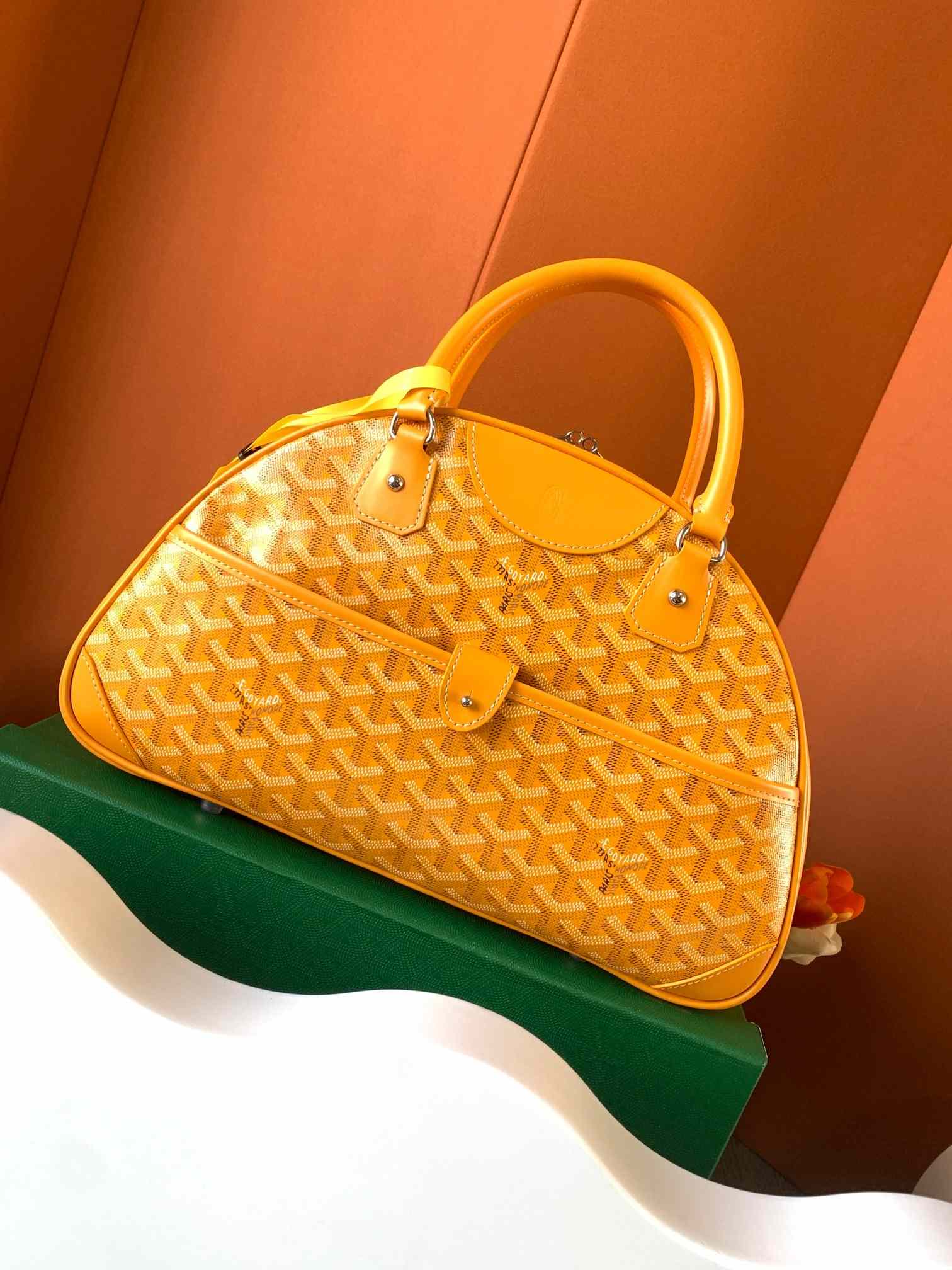 Goyard Saint Jeanne MM Bowler Yellow