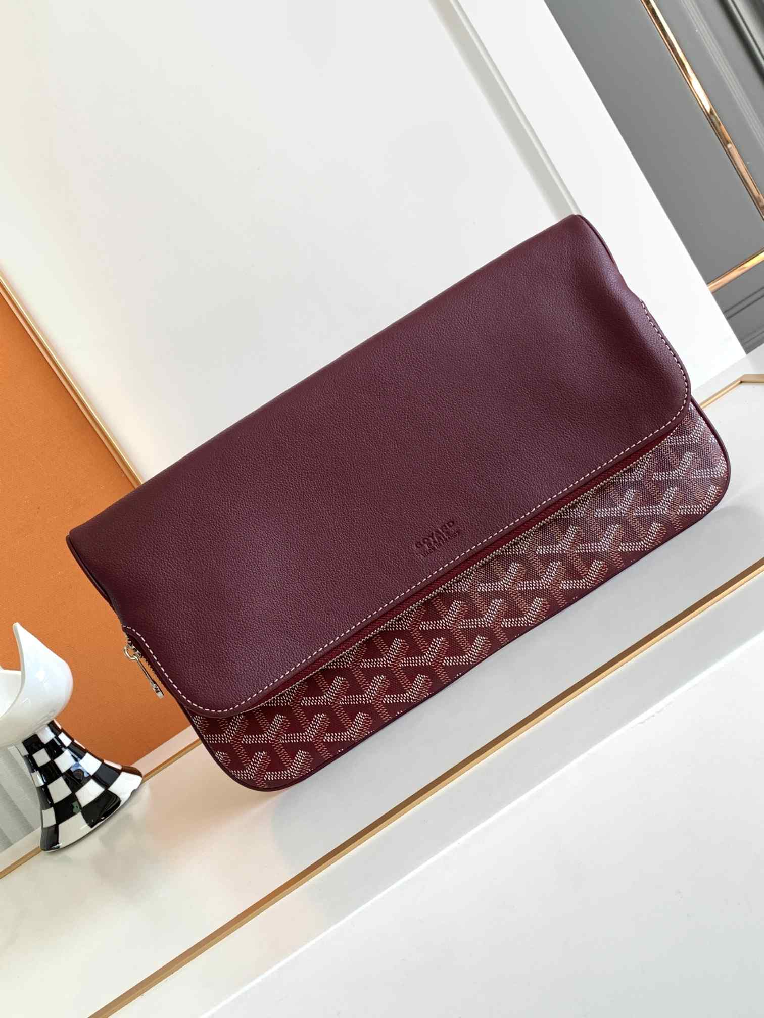 Goyard Sainte-Marie GM Clutch Burgundy