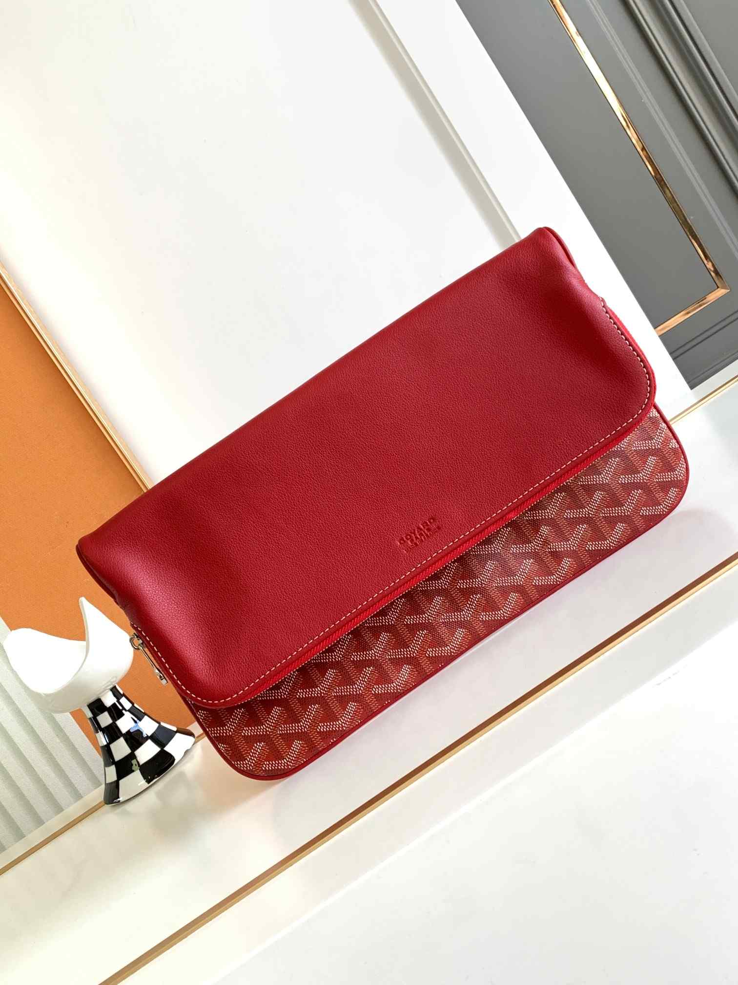 Goyard Sainte-Marie GM Clutch Red