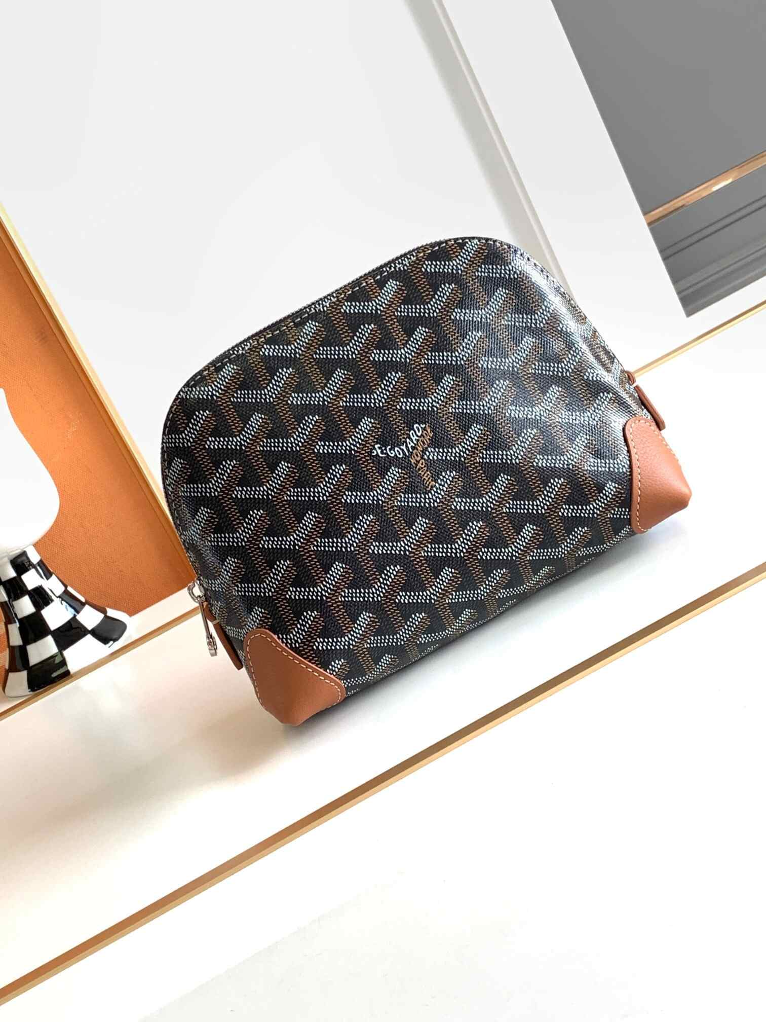 Goyard Vendôme Cosmetic Pouch Black & Tan
