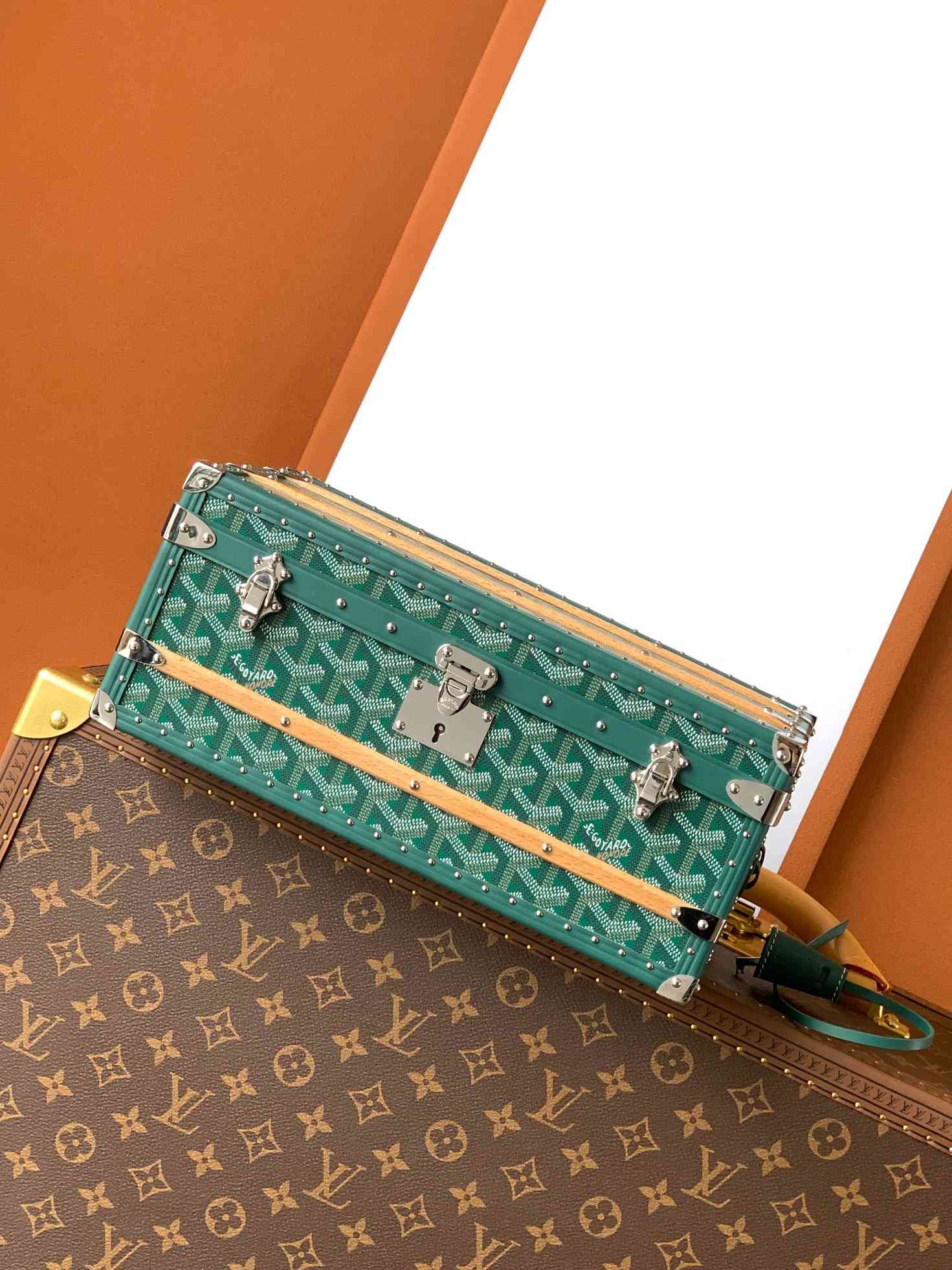 Goyard 352 Case Green