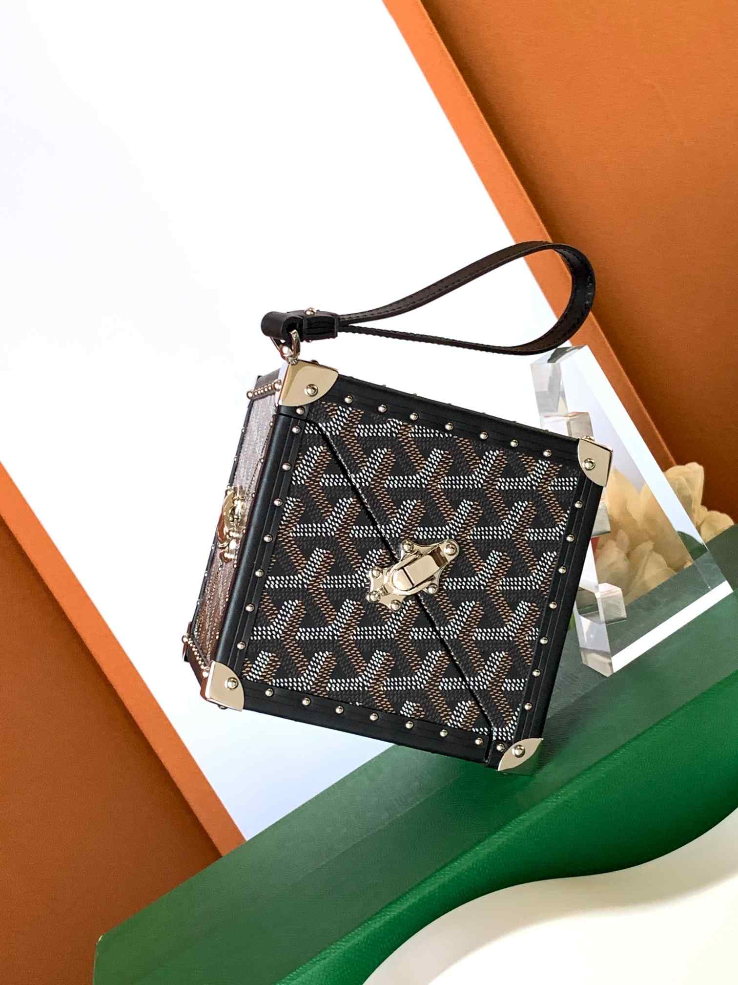 Goyard Dé Trunk Bag Black