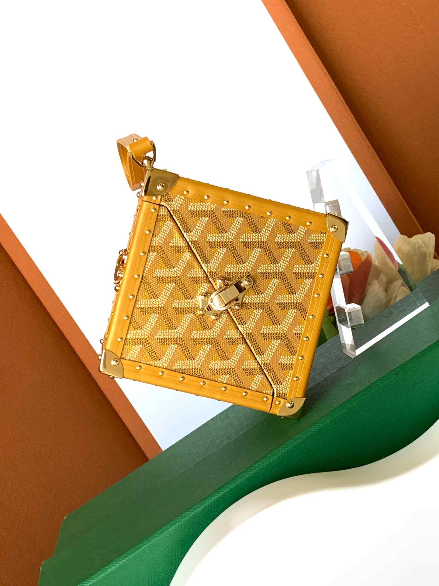 Goyard Dé Trunk Bag Yellow