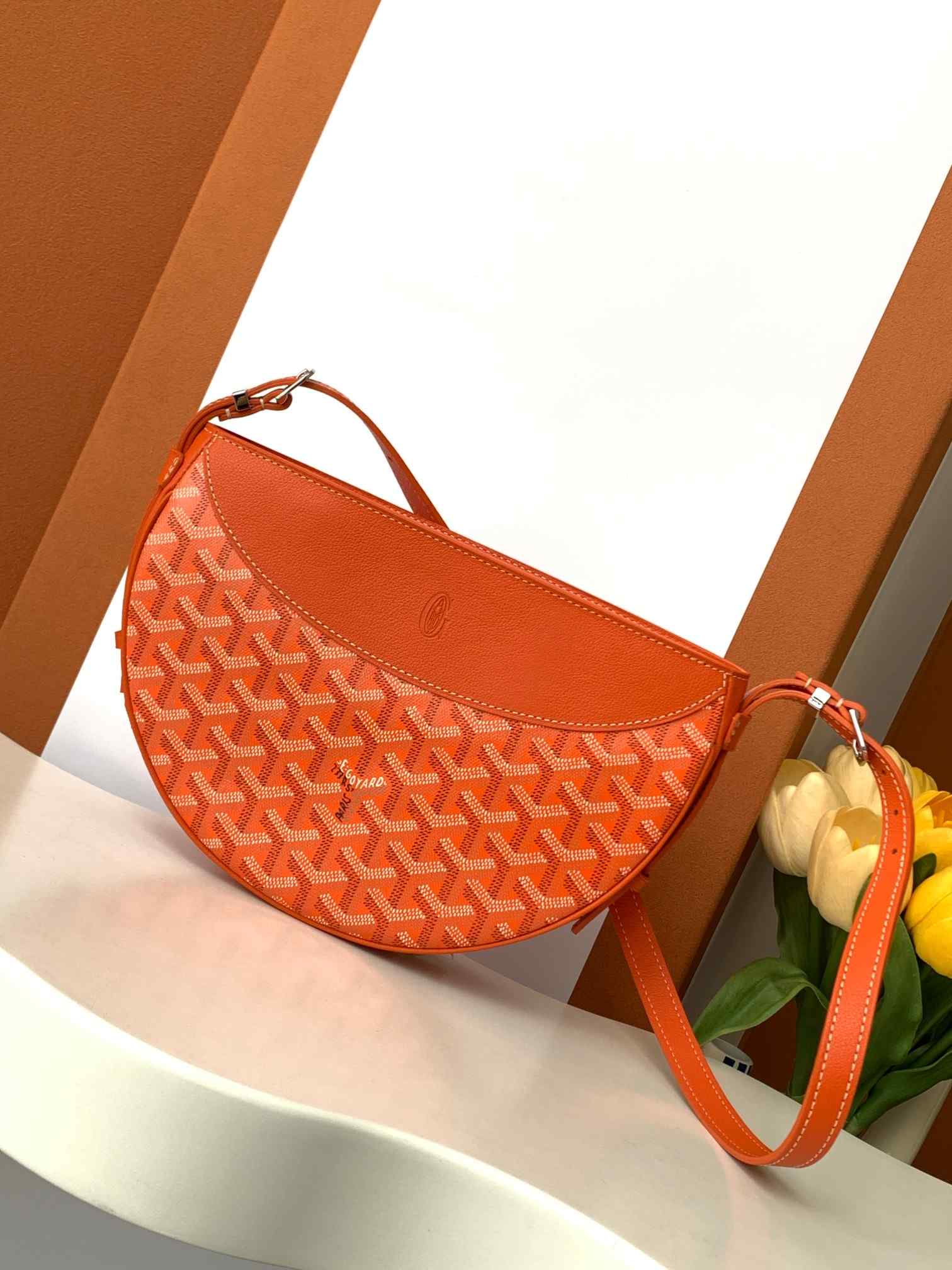 Goyard Hirondelle Bag Orange