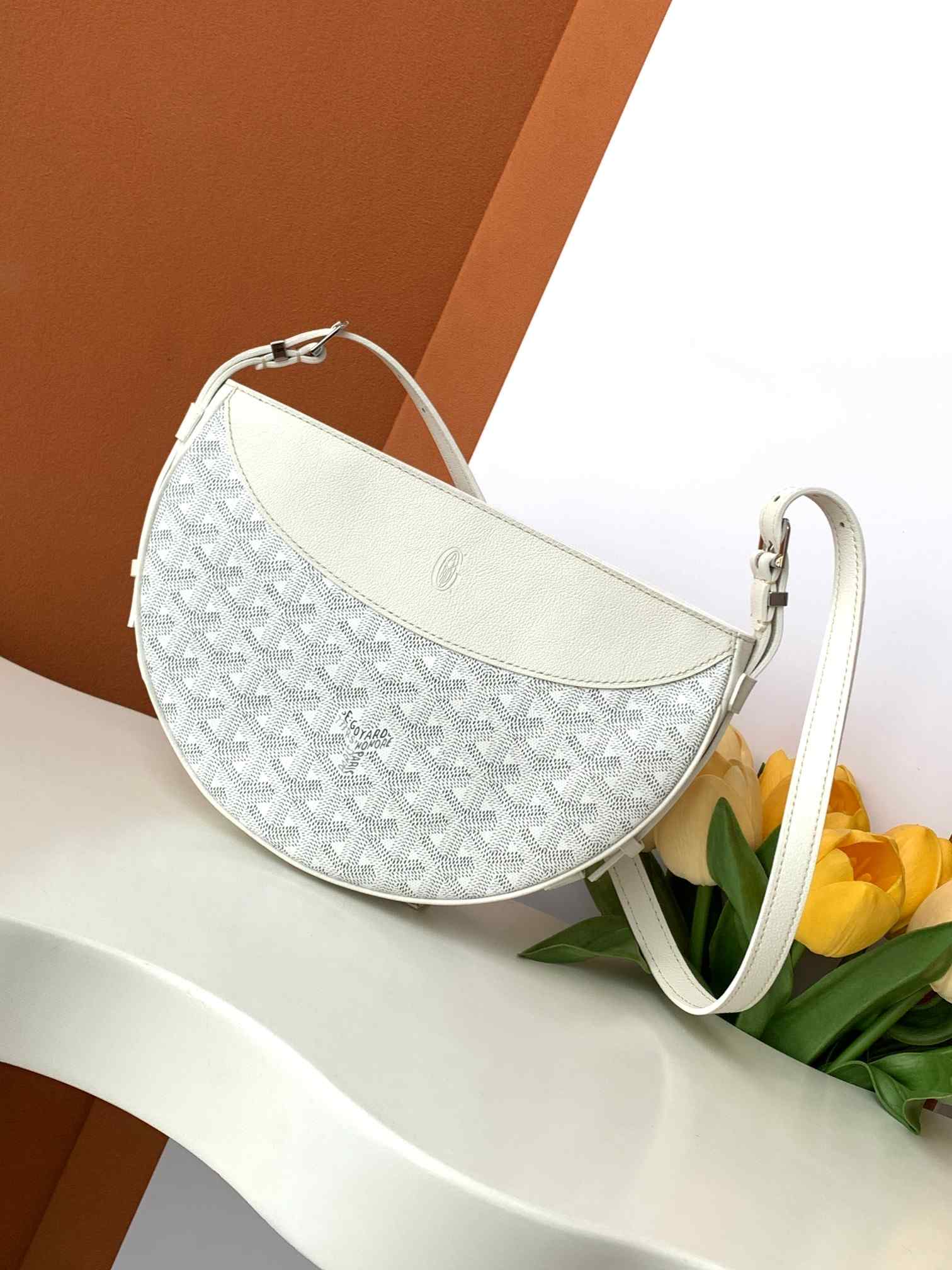 Goyard Hirondelle Bag White