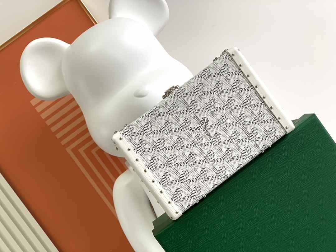 Goyard Minaudière Trunk Bag White